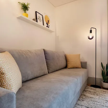 Lovelystay - Sun Loft W/ Balcony * Porto