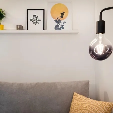 Apartment Lovelystay - Sun Loft W/ Balcony Porto